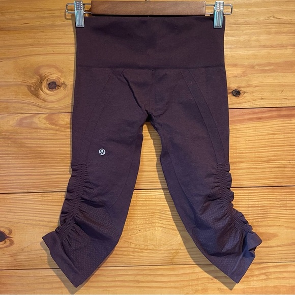 Lululemon In The Flow Crop II Leggings Heathered Black Cherry Purple 2 W6B41S - Picture 3 of 10